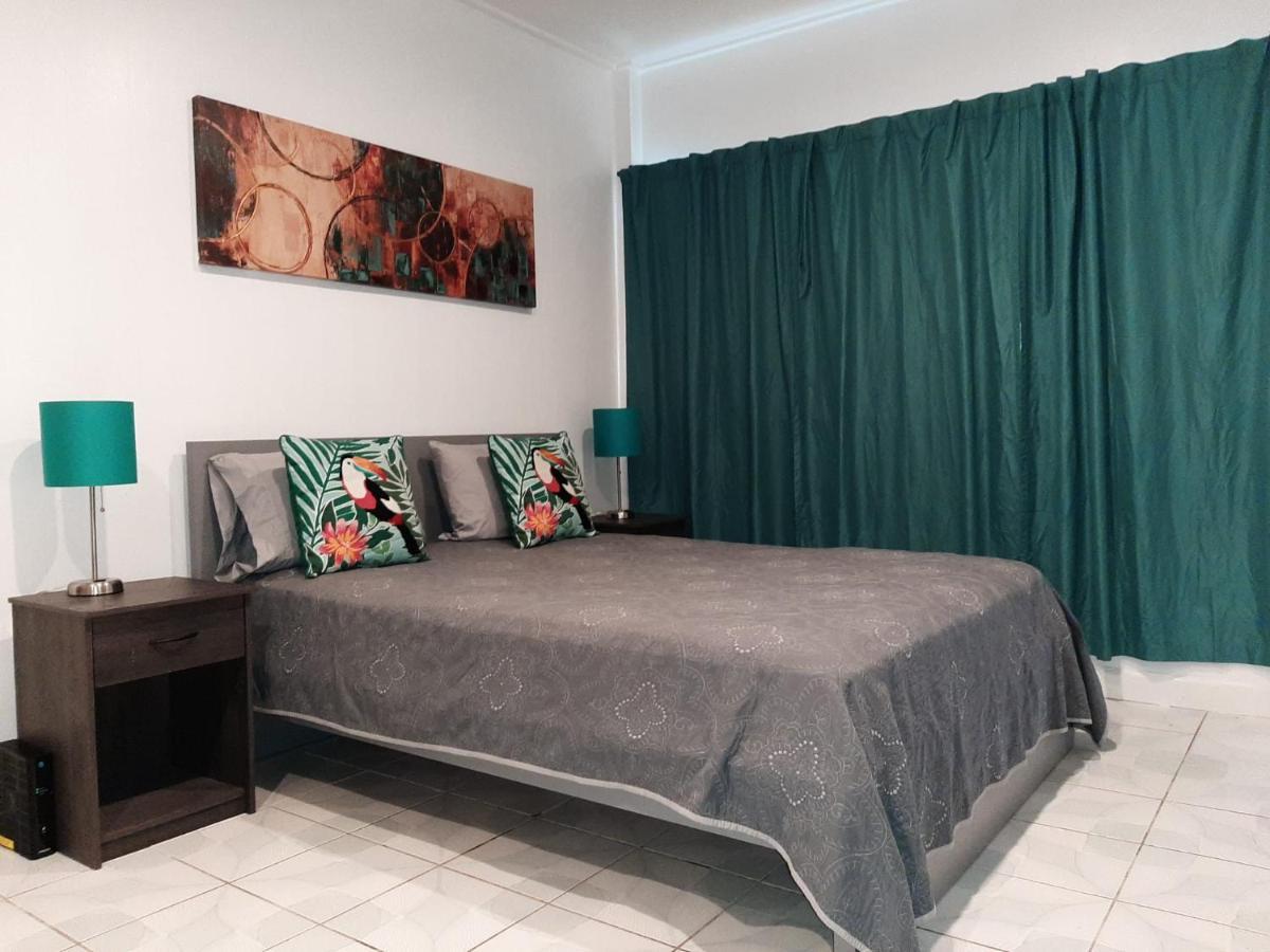 Hallandale Studio With Pool Apartment Hallandale Beach Exterior photo